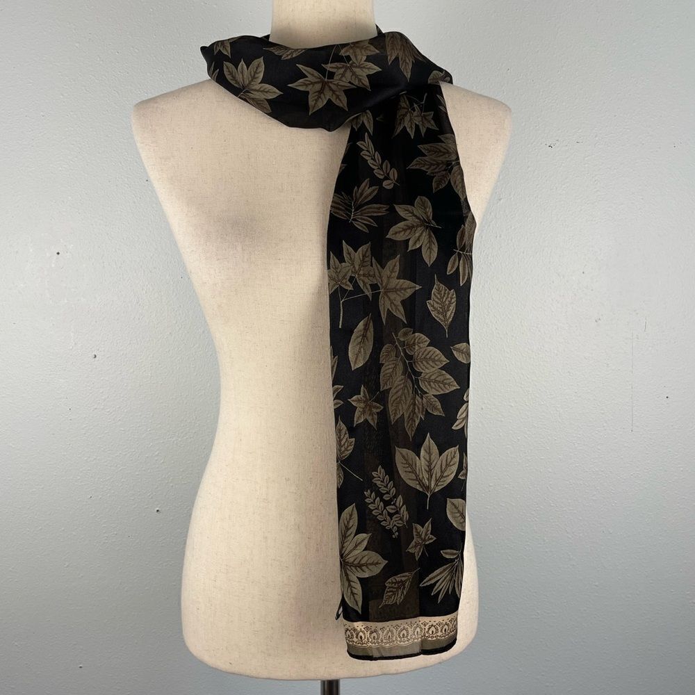 Jones New York Leaf Print Scarf EUC